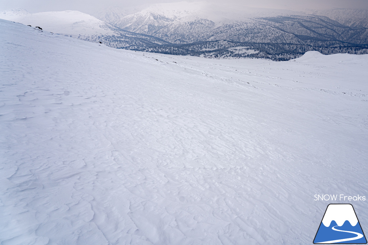 大雪山旭岳ロープウェイ｜パウダーが無くたって、スキーは楽しい！過去最高難度の雪面を思いっきり楽しむ1日(^^)/